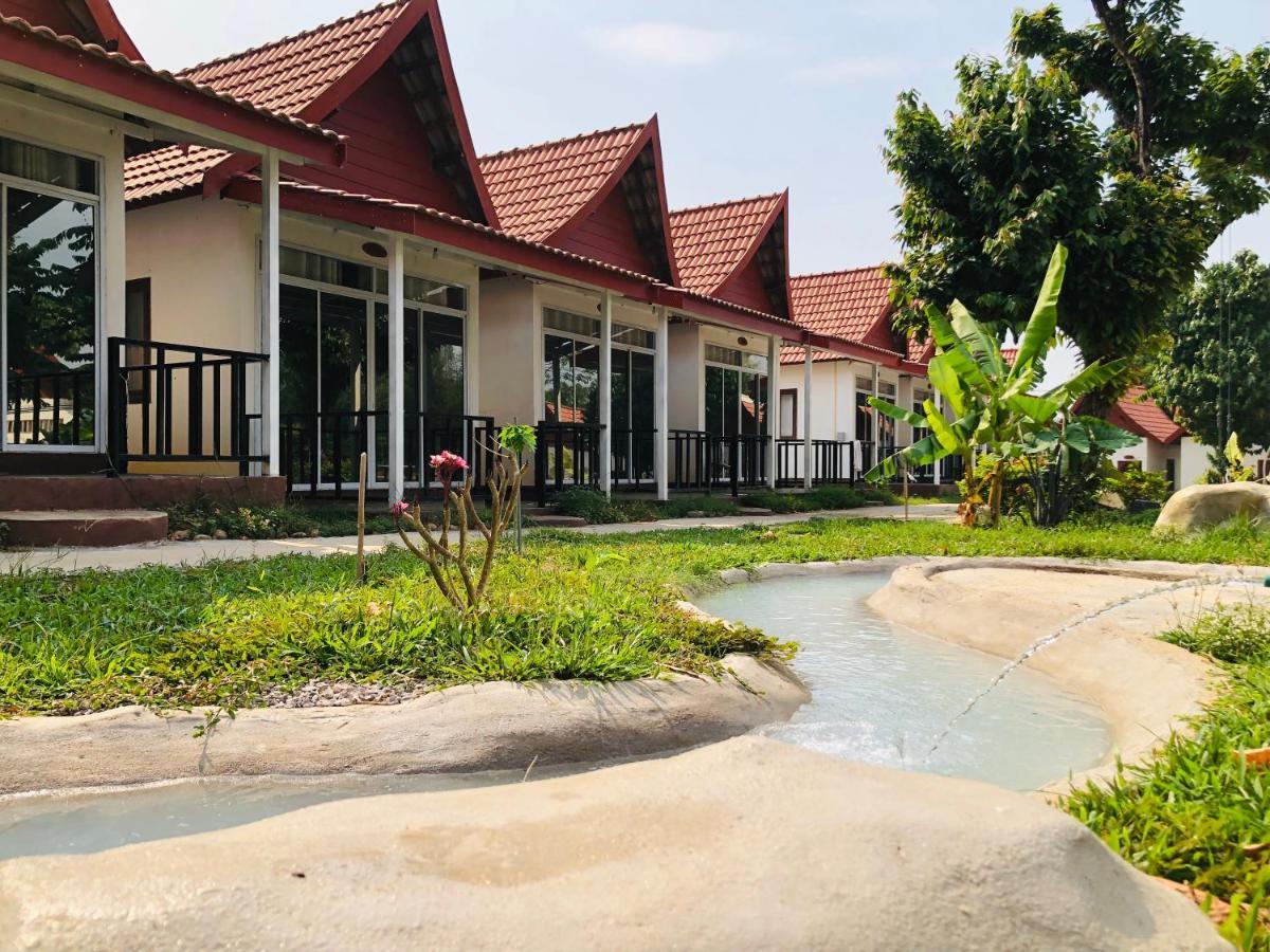 Jungle Paradise Vangvieng - Bungalows Vang Vieng Exteriör bild