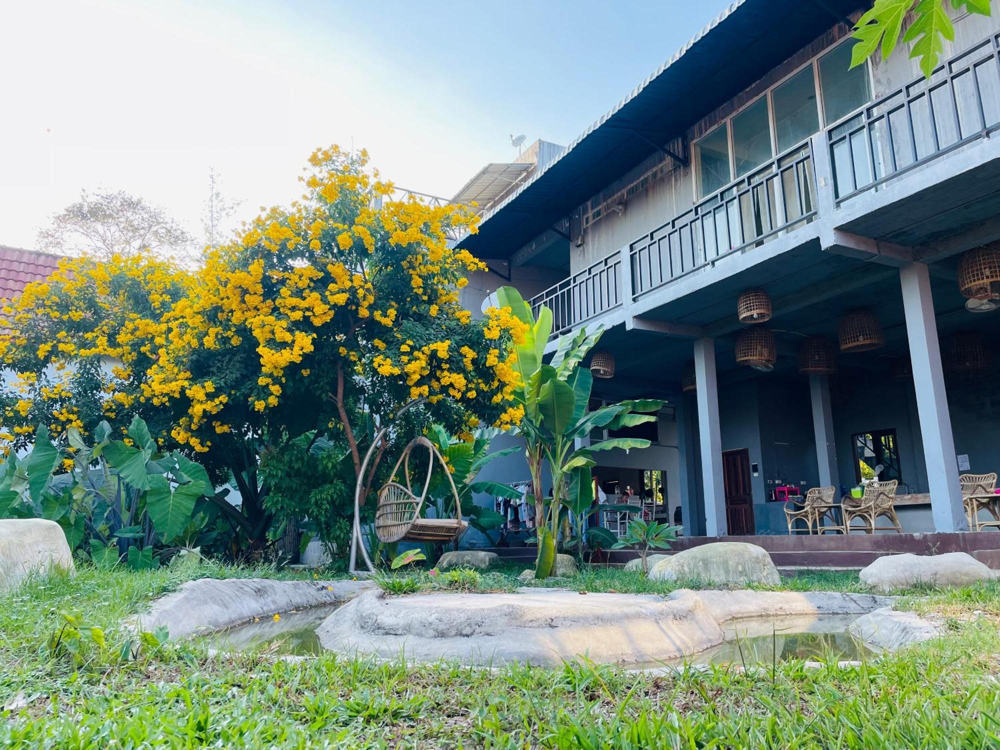 Jungle Paradise Vangvieng - Bungalows Vang Vieng Exteriör bild