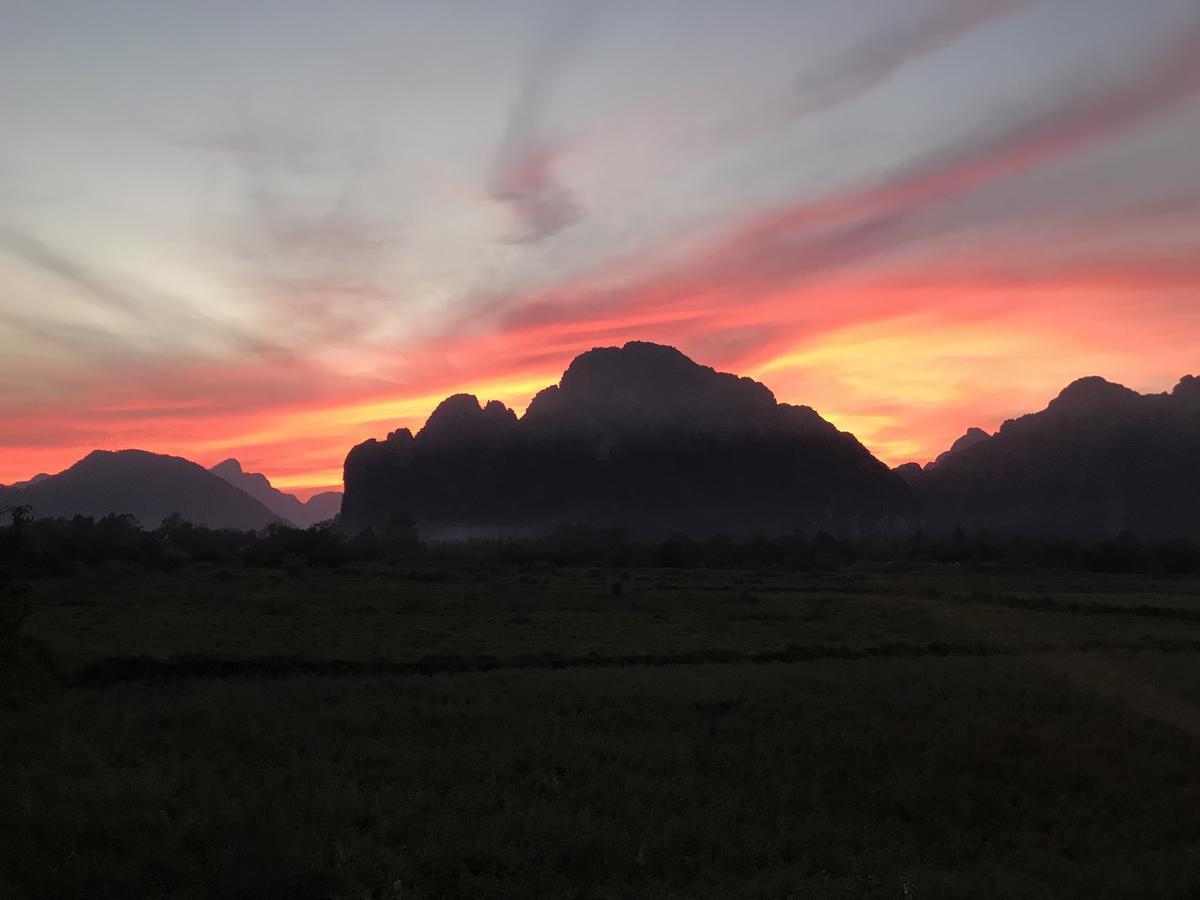 Jungle Paradise Vangvieng - Bungalows Vang Vieng Exteriör bild