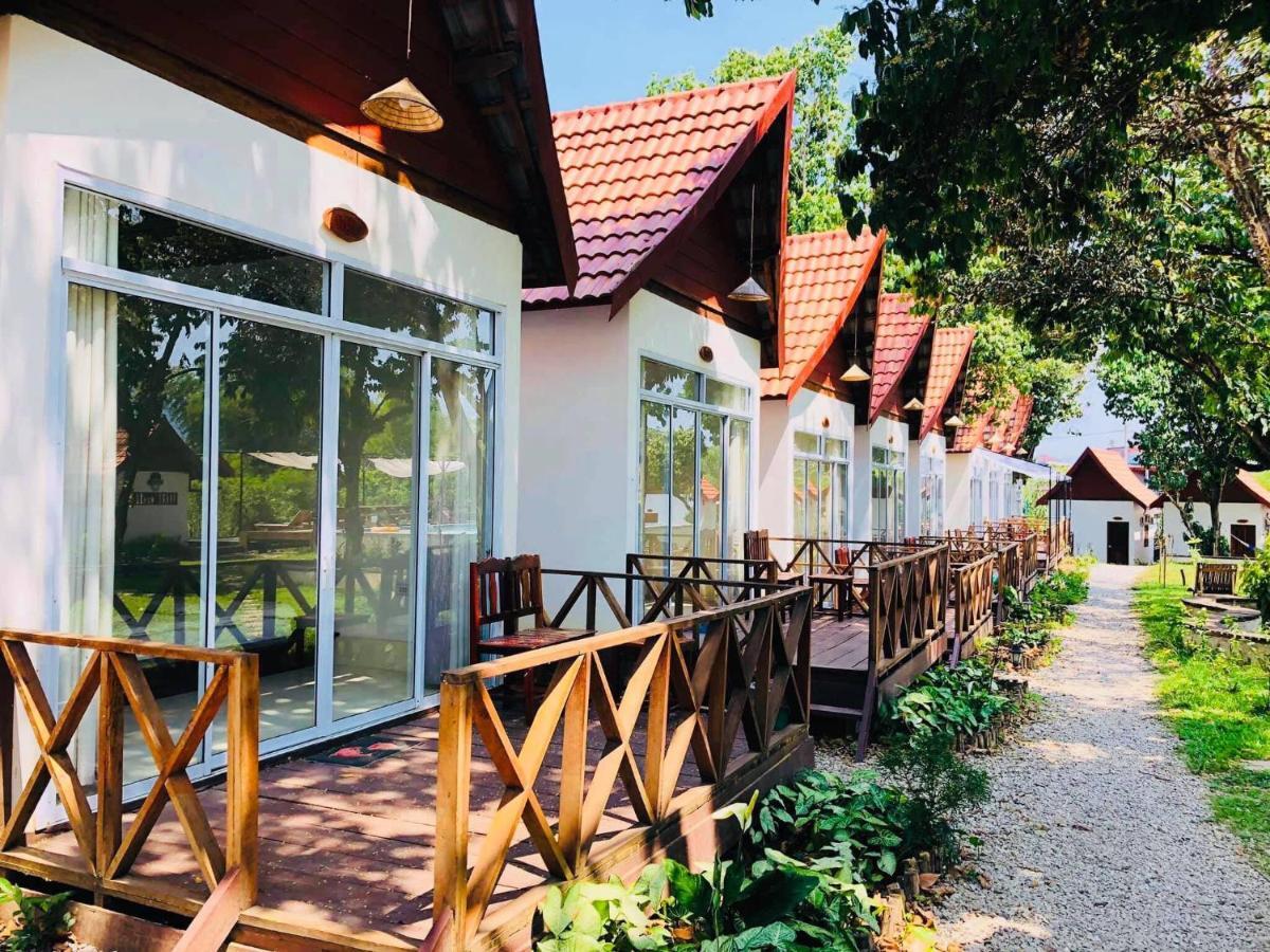 Jungle Paradise Vangvieng - Bungalows Vang Vieng Exteriör bild